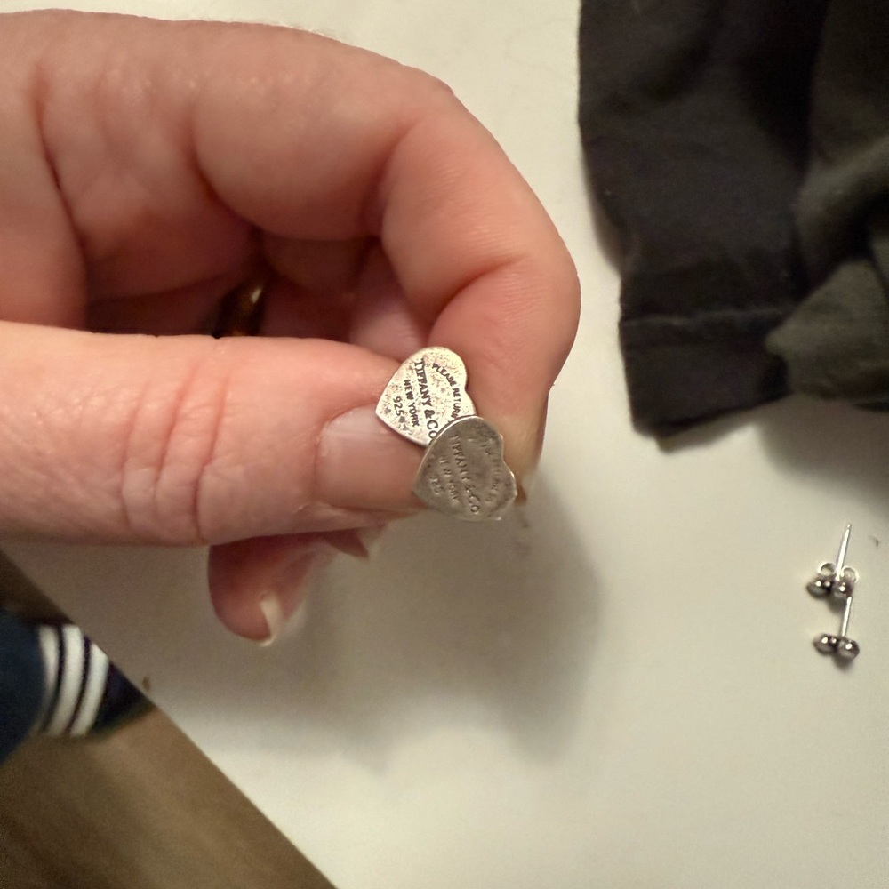 Tiffany & Co. Heart stud earrings AUTHENTIC